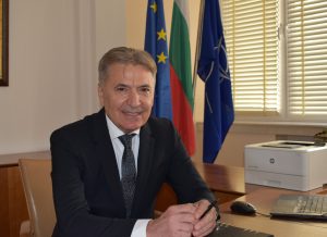 БЧК ВРЪЧИ ОТЛИЧИЯ ПО СЛУЧАЙ СВЕТОВНИЯ ДЕН НА ЧЕРВЕНИЯ КРЪСТ И ЧЕРВЕНИЯ ПОЛУМЕСЕЦ
