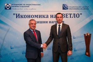 WeChat тества предупреждения за извънредни новини, тъй като изглежда да обогатява съдържанието в реално време · TechNode