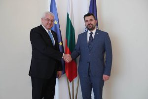 „Капачки за Бъдеще“ с есенна кампания в Благоевград