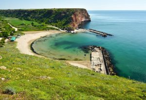 BYD рекламира напредъка в автоматизираното шофиране с освежения седан Han · TechNode