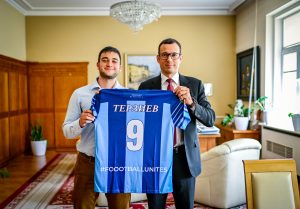 „ПЕТ ИСТОРИИ ЗА УСПЕХ С ИНФЛУЕНСЪРИ“