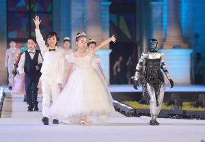 Годината на коня: нематериално културно наследство, AI разпалват празничните разходи в Пекин