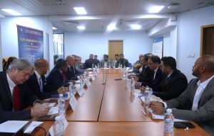 Малки коледари с добри пожелания посетиха Община Димитровград