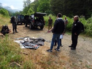 Служители на Национален парк „Централен Балкан“ заловиха бракониери близо до защитената територия