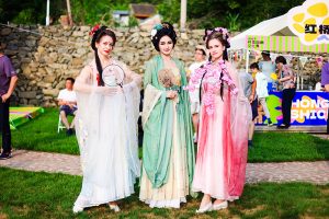 Област Huairou е домакин на културен фестивал