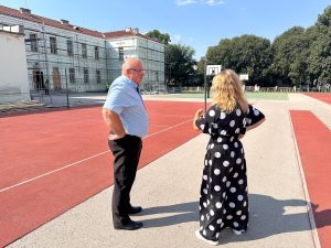 Ремонтът на ОУ „Отец Паисий“ се извършва по предвидения график