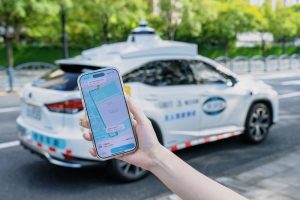 Шанхай стартира услугата Robotaxi, свързваща Disney Resort и летището