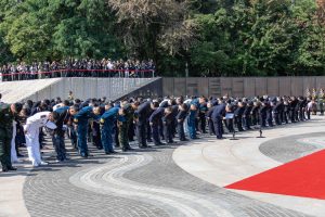 Китай отдава своето уважение към 30 военни мъченици