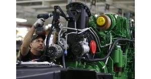 John Deere разработва двигател над 870 к.с.