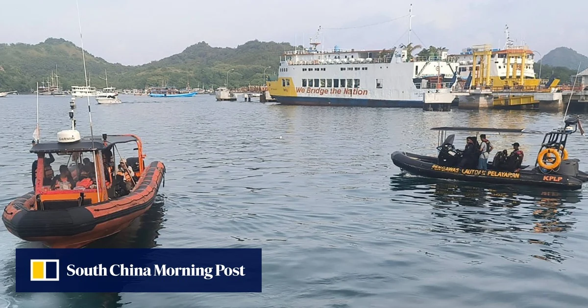 Спасители в Индонезия издирват испанско семейство