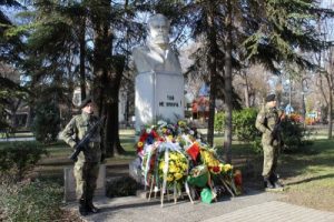 На 6 януари честваме 178 години от рождението на поета – революционер Христо Ботев