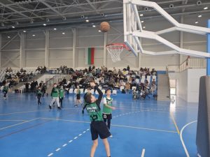 Рекорден брой деца се включиха в Коледните турнири по баскетбол, волейбол и тенис