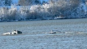 Няма отклонения от нормите за водите на река Дунав, сочат експресните анализи след сигнала за потъналия румънски кораб