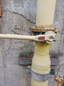 Експерти на РИОСВ – Велико Търново спряха производствената линия за ПДЧ на „Кроношпан България“