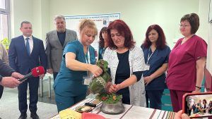 Русе отбеляза Бабинден с ритуал и благодарност към медицинските специалисти