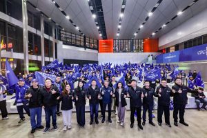 Легендата на Челси Джанфранко Дзола гостува на феновете на Чунцин