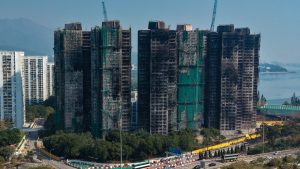 Манипулиране на оферти и вратички: обещанията не успяват да оправят строителния сектор в Хонконг