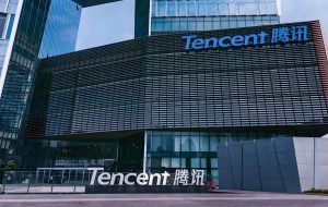 Pony Ma описва подробно стратегията за AI на Tencent на годишната среща, коментари за Doubao Phone и Qwen на Alibaba