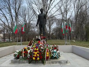 Русе ще почете 153-ата годишнина от гибелта на Васил Левски с церемония пред паметника на Апостола