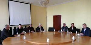 Министър Ирина Щонова започна срещи със социалните партньори