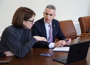 Христо Грозев ще съветва Механизма за борба с хибридните заплахи по време на изборите