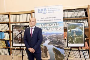 Заместник-министър Петър Димитров откри фотоизложбата „Водна хармония“