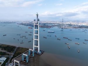 Мостът Shiziyang придобива форма, представяйки новаторски дизайн