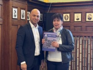 Кметът на Пловдив отличи социални работници по повод Световния ден на социалната работа