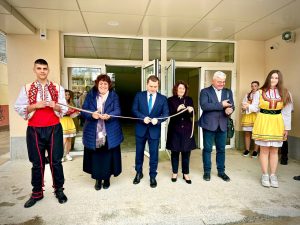 Кметът Пенчо Милков откри новия учебен корпус на СУ „Васил Левски“