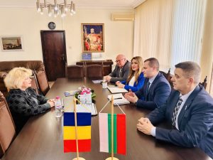 Кметът Пенчо Милков и посланик Бръндуша Предеску обсъдиха нови възможности за сътрудничество между Русе и румънските градове от региона