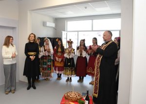 Празничен водосвет на Благовещение събра културната общност в обновената сграда на Читалище „Родина“