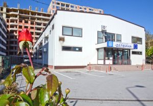 Затварят за ремонт басейн „Делфини“