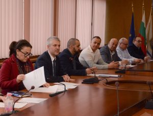 Кметът Благомир Коцев обсъди с представителите на туристическия бранш и на държавните институции предстоящия летен сезон