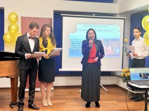 Надежда Чакърова връчи стипендии на 18 талантливи ученици в навечерието на 8 март