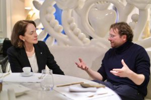 Питър Померанцев към министър Нейнски: България и Източна Европа ще имат все по-водеща роля