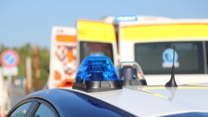 Млад мъж загина след удар на кола в трактор