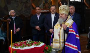 Във Велико Търново осветиха 3000 великденски яйца за Нощта на Възкресение