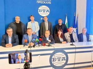 Кметът Пенчо Милков: „Необходима е спешна намеса от страна на държавата, за да не влезем в сезона с неконтролирани популации на комари“