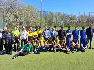 Деца от социално уязвими групи от няколко общини участваха във футболния турнир „Приятелство без граници“