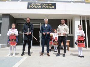 С молебен за здраве и благоденствие бе отбелязано завършването на първия етап от ремонта на ОУ „Йордан Йовков“