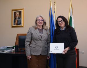 Заместник-кметът Снежана Апостолова запозна министъра на туризма с маркетинговите кампании на Община Варна за предстоящия туристически сезон