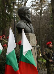 Стара Загора отбелязва Деня на Ботев с общоградски ритуал