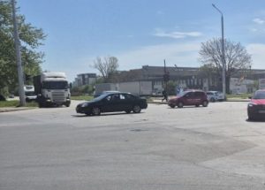 Ограничават движението в района на кръстовището на бул. „Кукленско шосе“ и ул. „Индустриална“