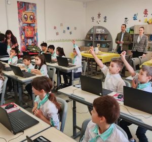 III Основно училище „Ангел Кънчев“ във Варна откри официално своя STEM център