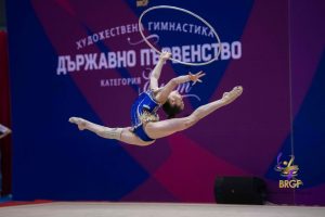 Старозагорската гимнастичка Яница Динева е държавна шампионка на обръч в категория „Елит“