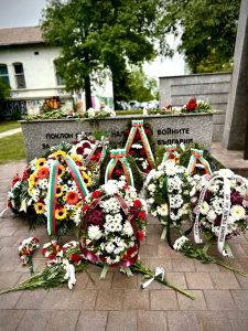 Русе почете паметта на Ботев и загиналите за свободата на България