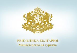 Министър Илин Димитров изиска незабавна оперативна информация за сигналите за мазут по Южното Черноморие