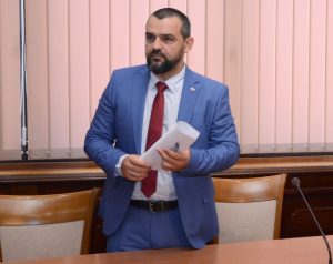Заместник-кметът с ресори строителен контрол, сметопочистване и сигурност, Илия Коев, е освободен от длъжност