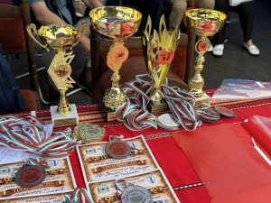 Близо 850 самодейци и изпълнители се включиха във фестивала „Сандрово пее и танцува“