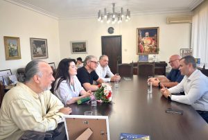 Пенчо Милков се срещна с журито на Международния конкурс за млади оперни певци – тенори „Гласът на Камен“